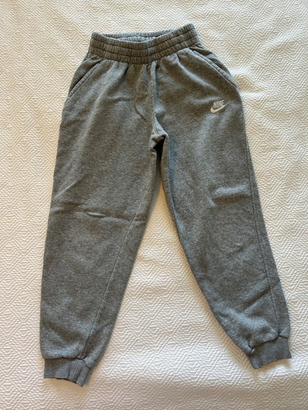 4 pairs Nike sweatpants size medium